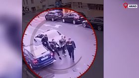 VIDEO Evadarea care face de râs Poliția Română! Doi suspecți supravegheați în joacă, au fugit nestingheriți
